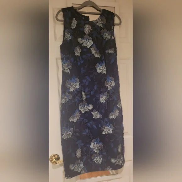 White House Black Market | Dresses | White House Black Market Navy Silver  Lace Knee Length | Poshmark